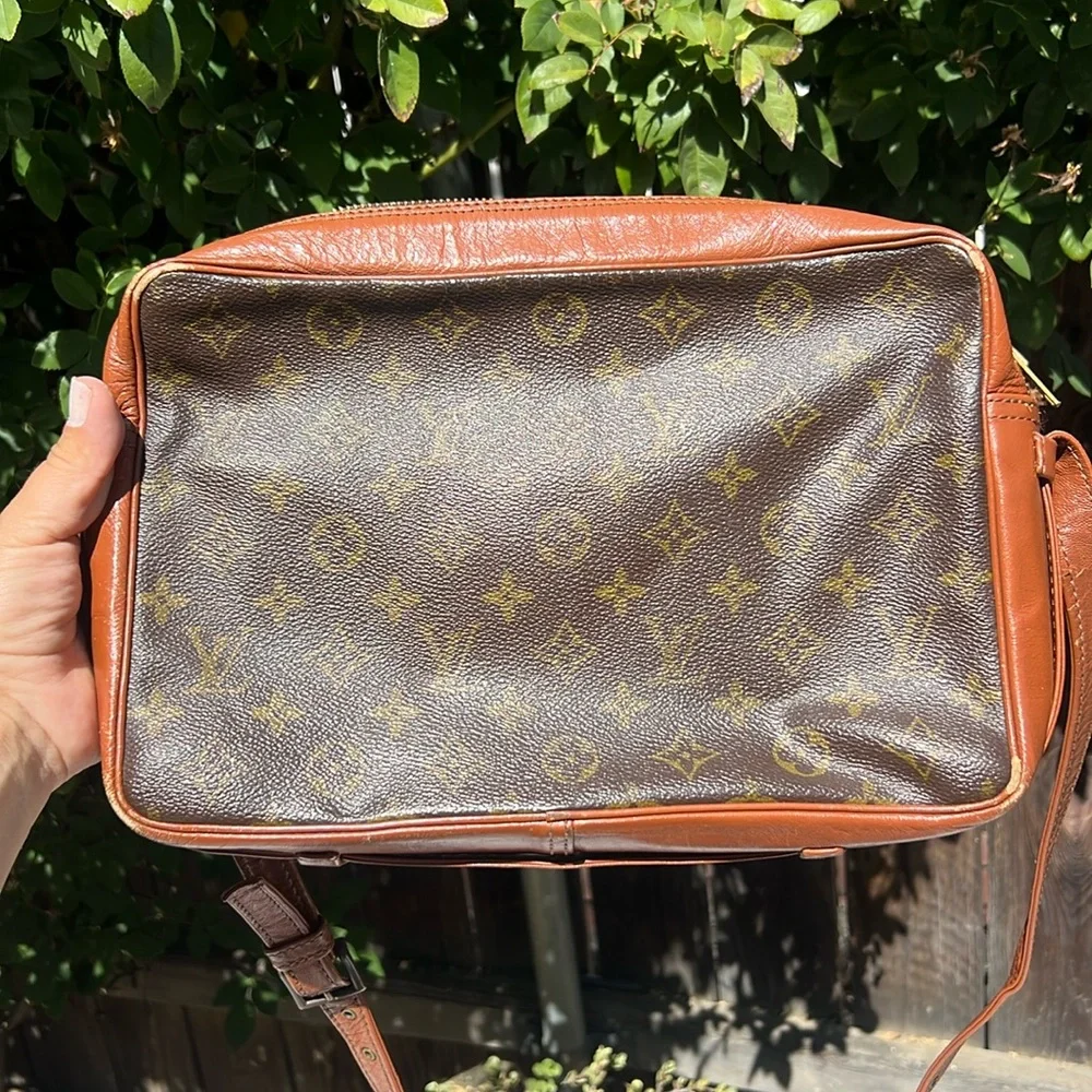 Louis Vuitton Brown Monogram Crossbody Bag - Picture 2 of 16